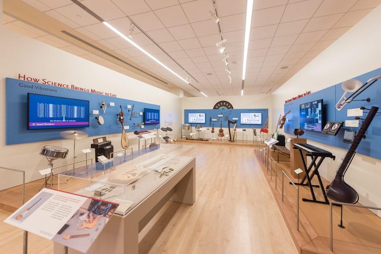 PhotoSlider1 768x513