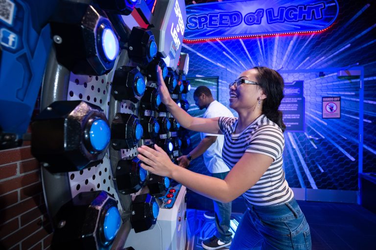 Speed of Light min 768x512